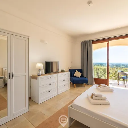 Casa Oskar Apartmán Is Molas