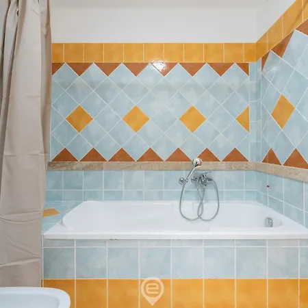 Casa Oskar 아파트 Is Molas